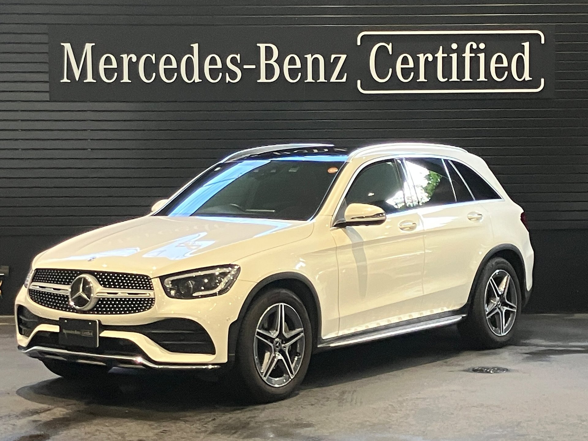 MERCEDES-BENZ GLC - View 1