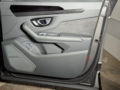 2022 Lamborghini URUS 缩略图 13