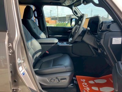 TOYOTA LAND CRUISER 250 - 6