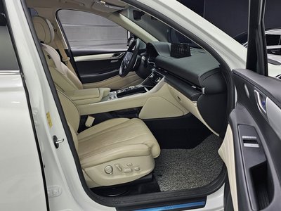2023 Genesis GV80 — миниатюра 11