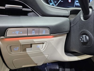 2023 Genesis GV80 — миниатюра 17