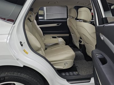 2023 Genesis GV80 — миниатюра 12