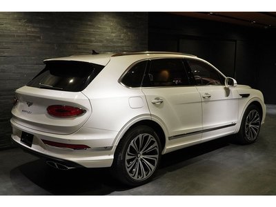 BENTLEY BENTAYGA - 7