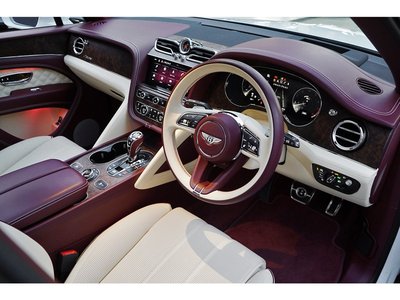 BENTLEY BENTAYGA - 2