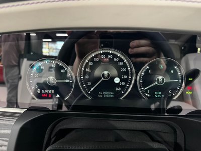 2022 ROLLS-ROYCE GHOST — миниатюра 11