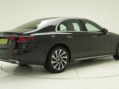 MERCEDES-BENZ E-CLASS - 5