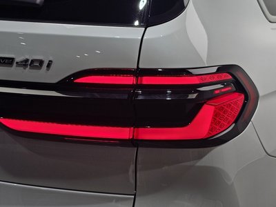 صورة 10 لـ 2025 BMW X7
