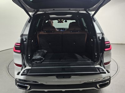 صورة مصغرة 31 لـ 2025 BMW X7