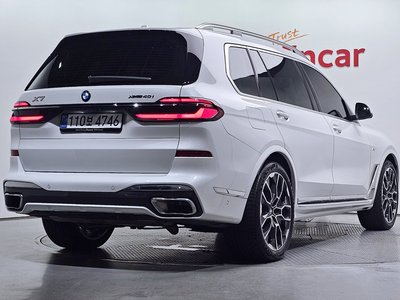 صورة 4 لـ 2025 BMW X7