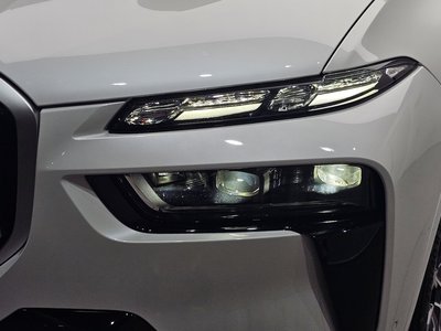 صورة 9 لـ 2025 BMW X7