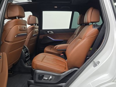 صورة مصغرة 18 لـ 2025 BMW X7