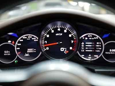 PORSCHE PANAMERA - 9