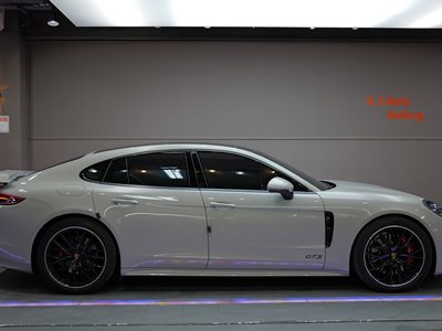 PORSCHE PANAMERA - 6