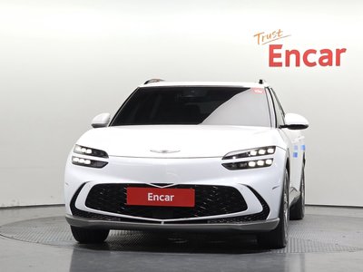2022 Genesis GV60 photo 2