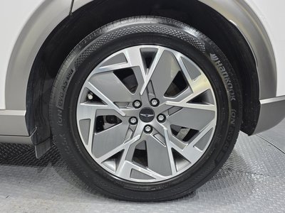 2022 Genesis GV60 photo 8