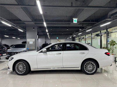 MERCEDES-BENZ E-CLASS - 5