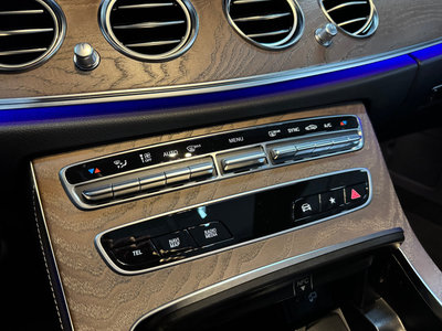 MERCEDES-BENZ E-CLASS - 9