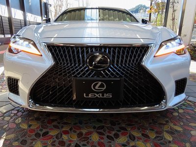LEXUS LS - 8