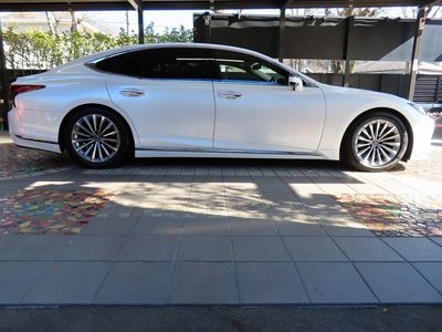 LEXUS LS - 4
