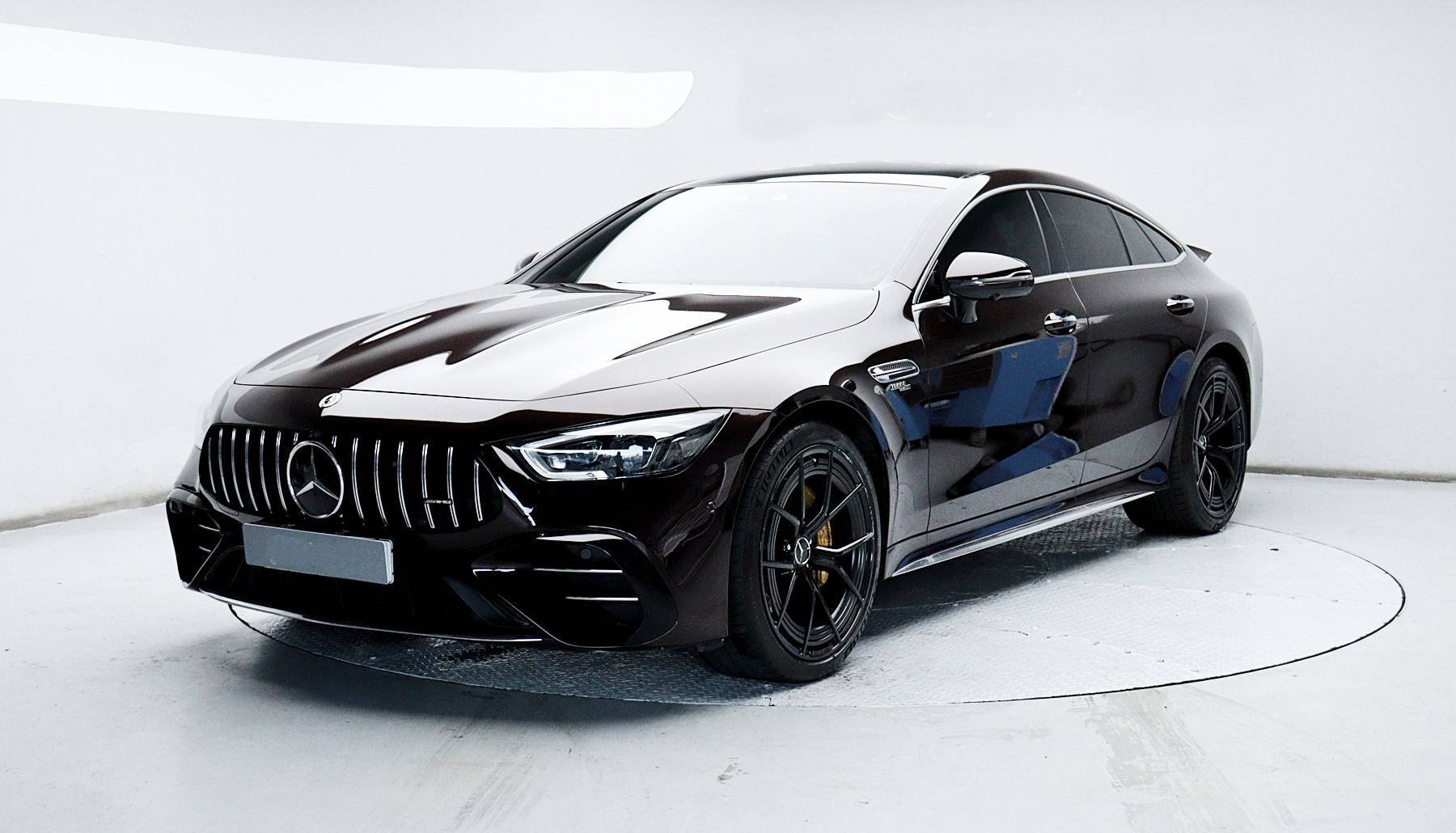 MERCEDES-BENZ GT AMG - View 1
