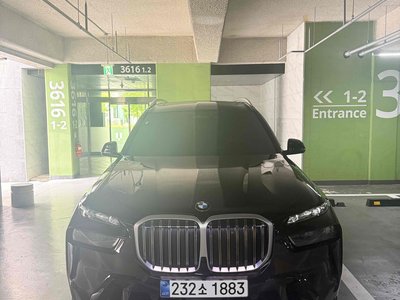 صورة 1 لـ 2025 BMW X7