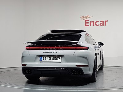 صورة 3 لـ 2025 Porsche PANAMERA