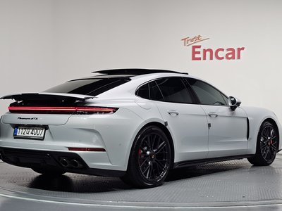 صورة 4 لـ 2025 Porsche PANAMERA