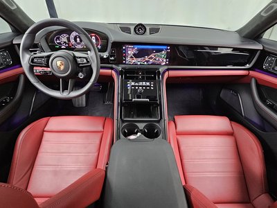 صورة 5 لـ 2025 Porsche PANAMERA