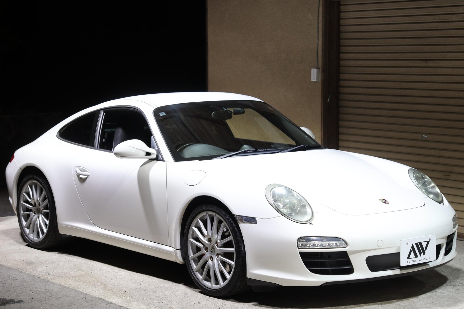 PORSCHE 911 - View 1