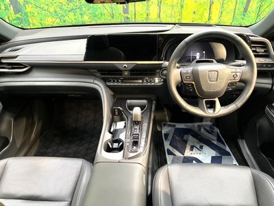 2024 Toyota CROWN SPORT photo 2