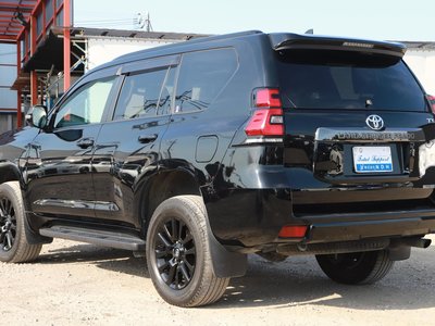 TOYOTA LAND CRUISER PRADO - 7