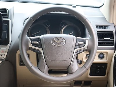 2022 Toyota LAND CRUISER PRADO thumbnail 28