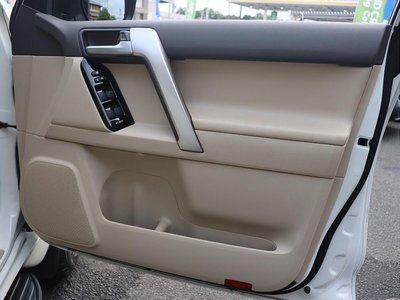 2022 Toyota LAND CRUISER PRADO thumbnail 48
