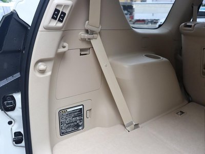 2022 Toyota LAND CRUISER PRADO thumbnail 32