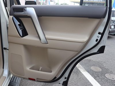 2022 Toyota LAND CRUISER PRADO thumbnail 50