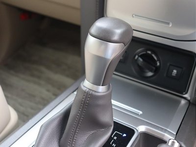 2022 Toyota LAND CRUISER PRADO thumbnail 39