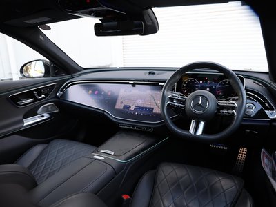 MERCEDES-BENZ E-CLASS - 4