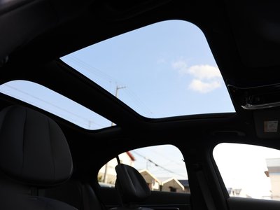 MERCEDES-BENZ E-CLASS - 10