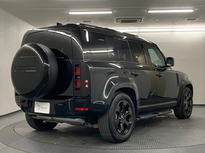 LAND ROVER DEFENDER - 8