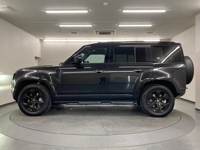 LAND ROVER DEFENDER - 4