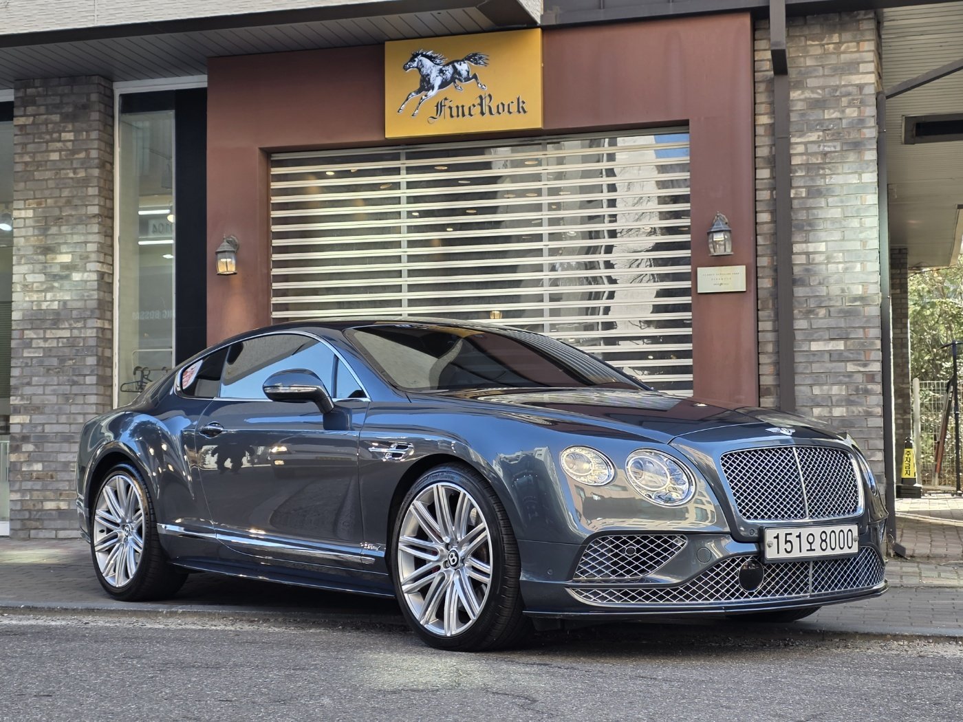 BENTLEY CONTINENTAL - View 1