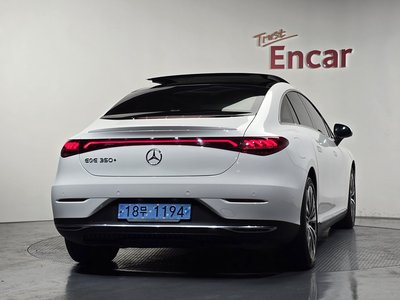2022 Mercedes-BENZ EQE photo 3