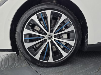 2022 Mercedes-BENZ EQE photo 6
