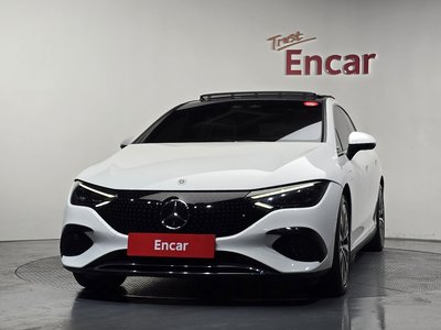 2022 Mercedes-BENZ EQE photo 2