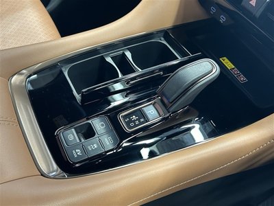 صورة 10 لـ 2023 Toyota VELLFIRE