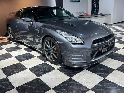 NISSAN GT-R - 8