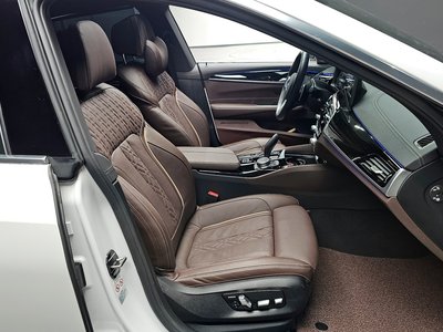 BMW 6 SERIES GT - 10