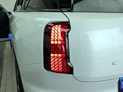 MINI COUNTRYMAN - 10