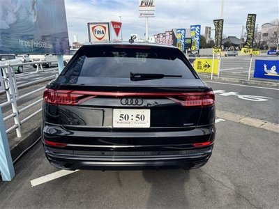 AUDI Q8 - 5