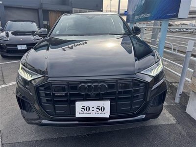 AUDI Q8 - 2
